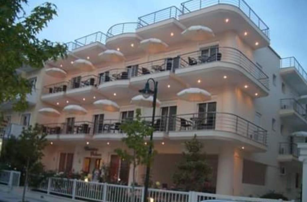 Christina Hotel Olympic Beach Exterior photo